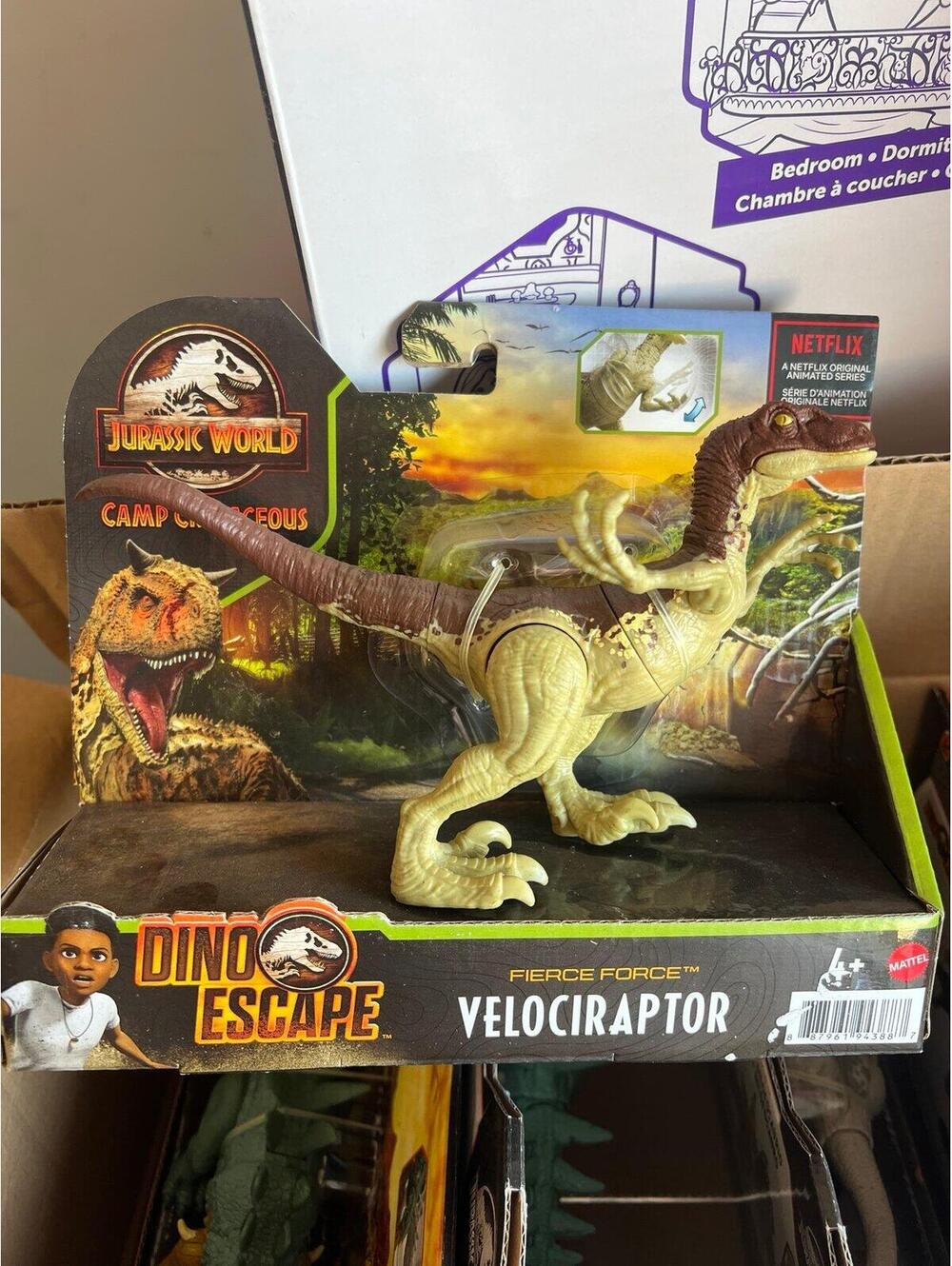 Jurassic World Camp Cretaceous fierce force Dino escape velociraptor
